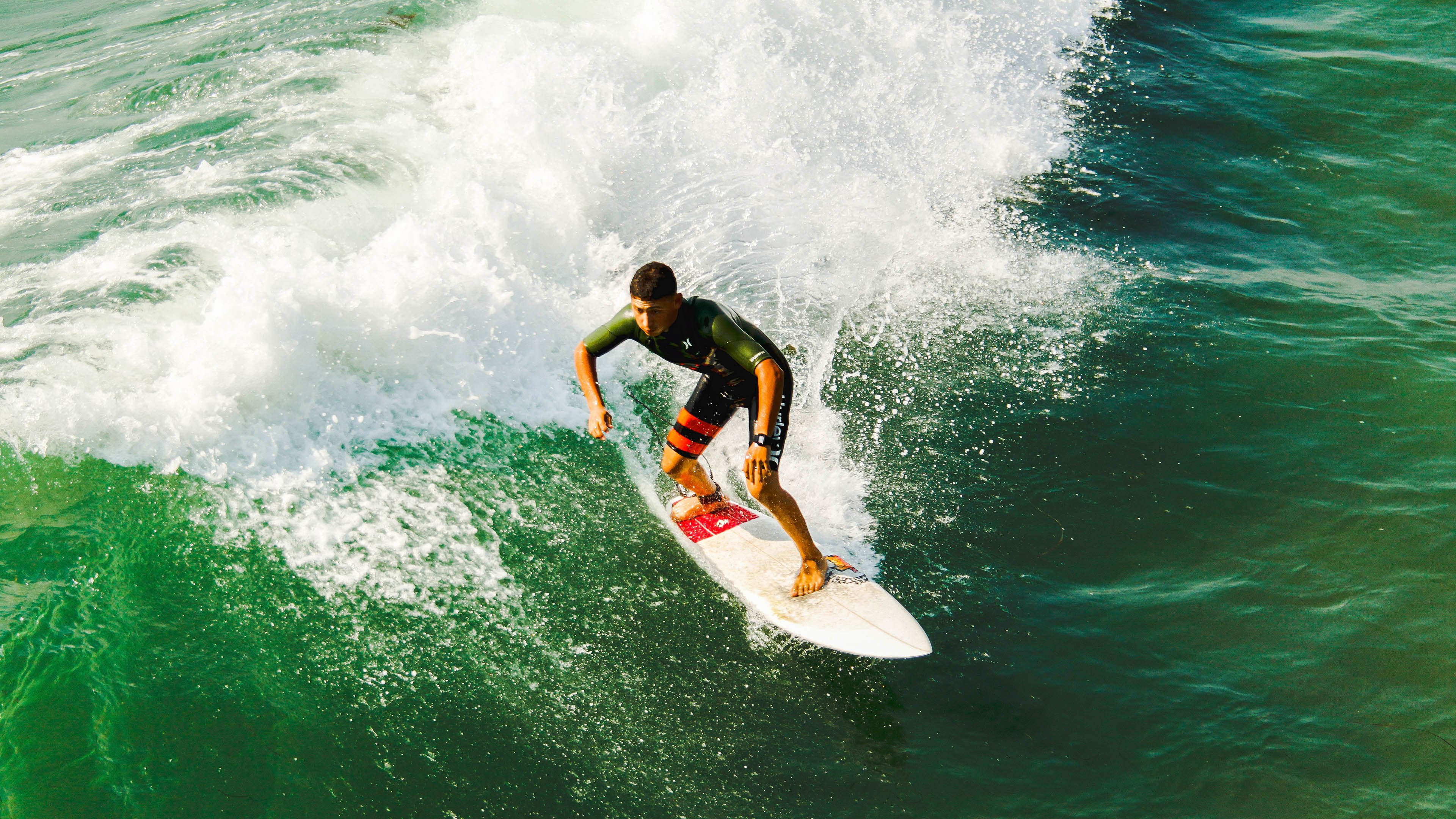 史上最年轻“冠军传奇”完成梦想征程，史上最年轻的常规赛mvp获得者是谁